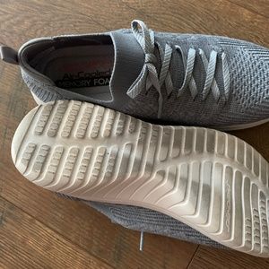 Skecher's Women's athletic shoes.  Gray size 8.5
